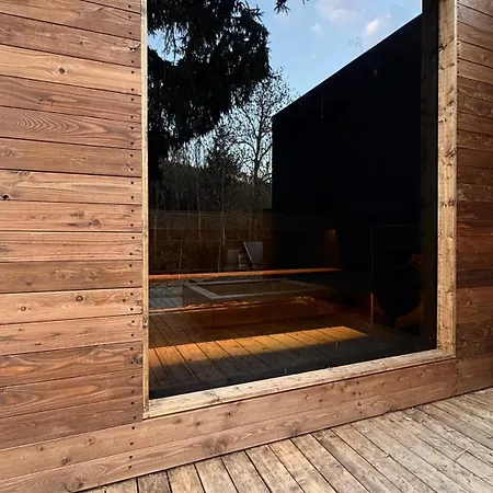 Vandrarhem Wellness & Nature *